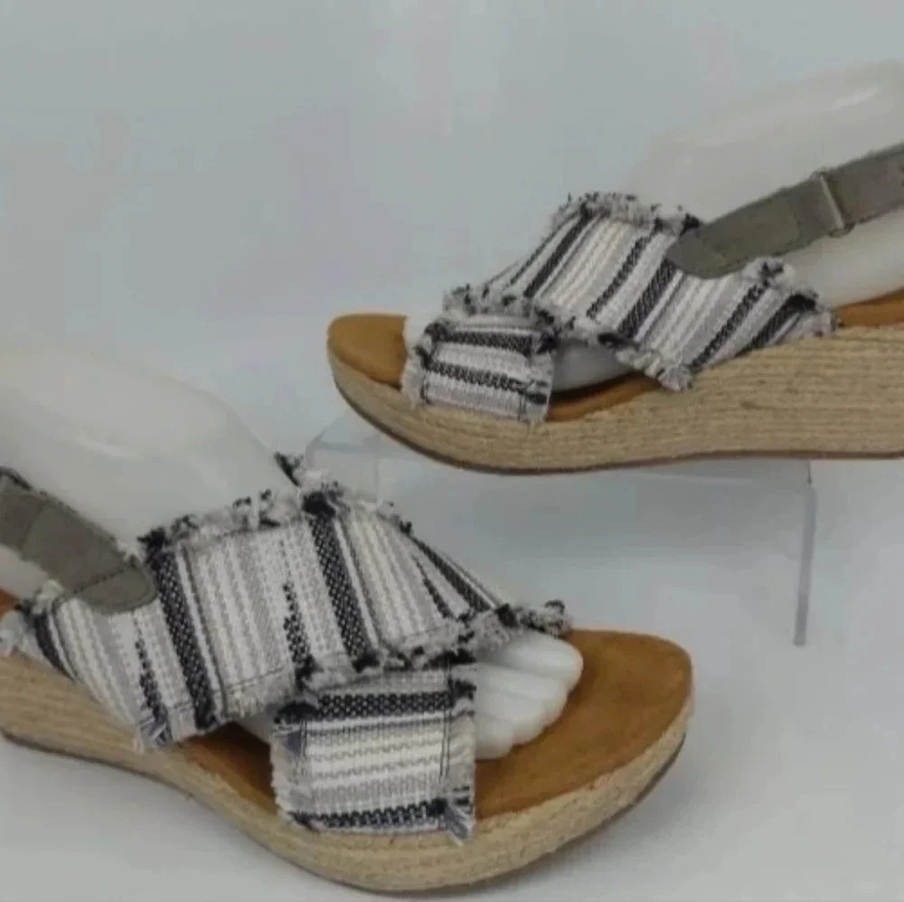 Minnetonka Multi Laredo Breeze Sandals Size 10